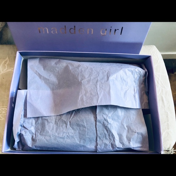 Steve Madden Lorna Suede Heels - Picture 2 of 8